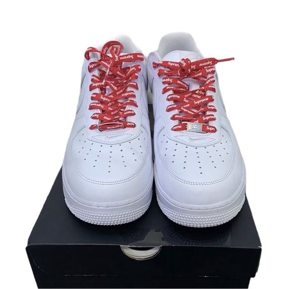 authentic Supreme Nike Air Force 1 sneakers | Supreme laces | Supreme logo - Picture 3 of 8